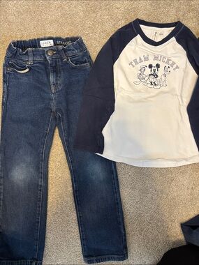 Janie & Jack outfit 5t Straight Leg Jeans & White Navy 'Team Mickey' Raglan Tee